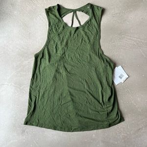 NWT Beyond Yoga Super Slick Drop Arm Tank S